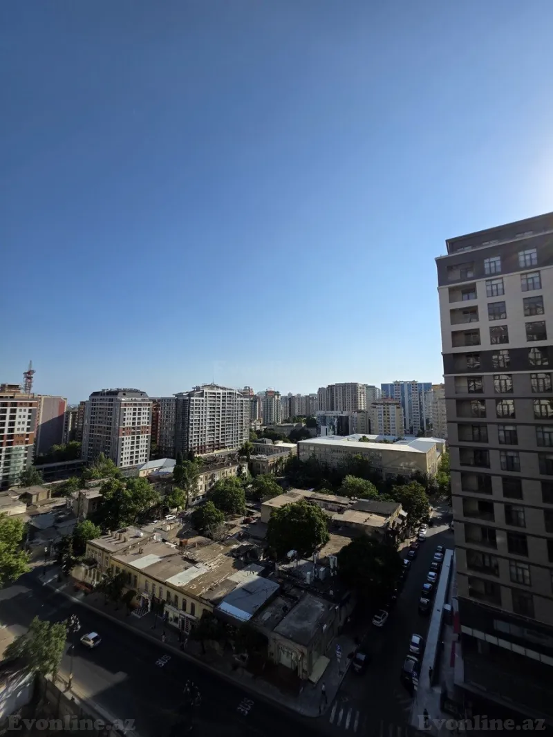 Satılır 4 otaqlı Mənzil Yeni tikili 125 m² Nəsimi r. - şəkil 2