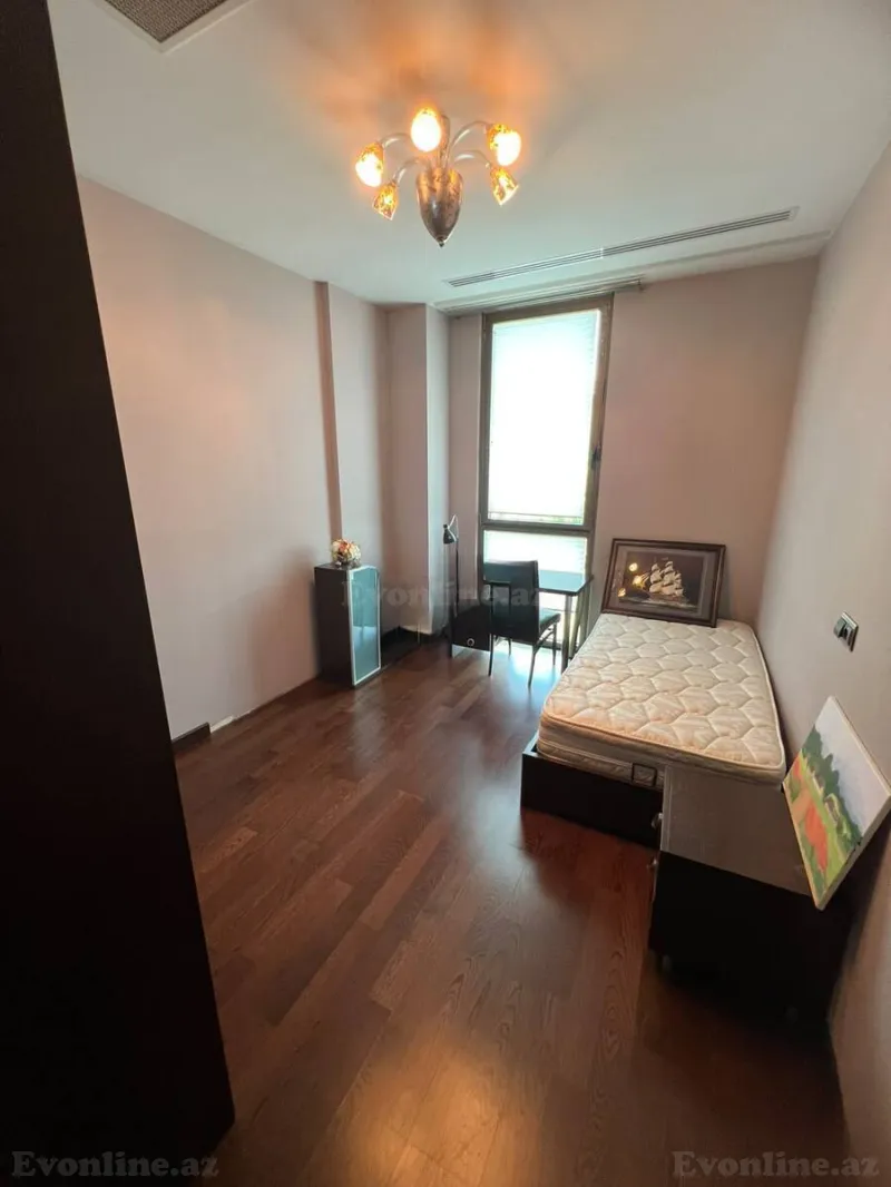 Kirayə verilir 5 otaqlı Mənzil Yeni tikili 200 m² Səbail r. - şəkil 11
