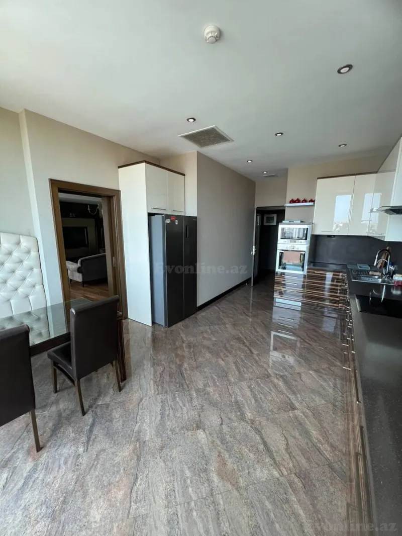 Kirayə verilir 5 otaqlı Mənzil Yeni tikili 200 m² Səbail r. - şəkil 14