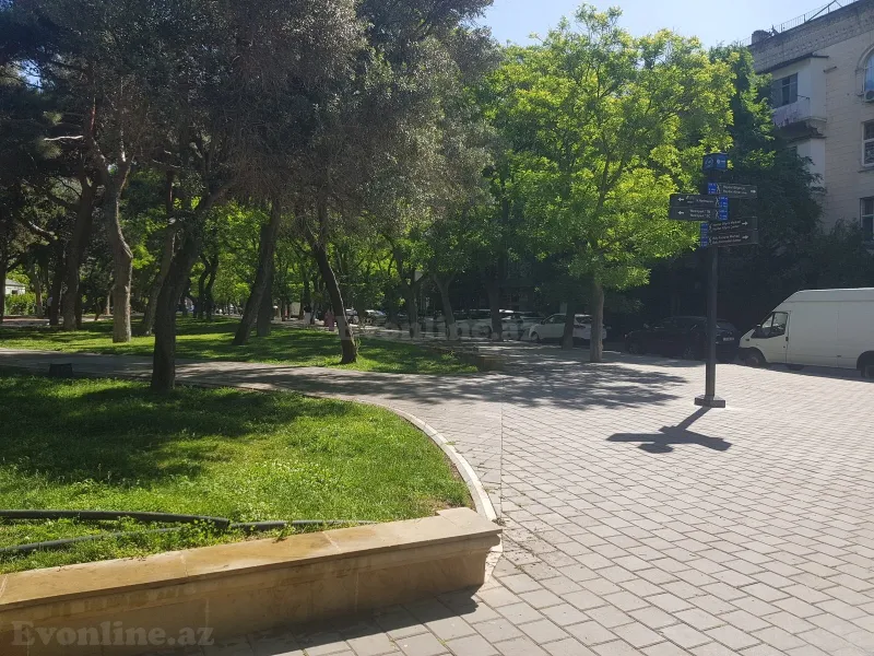 Satılır 2 otaqlı Mənzil Köhnə tikili 65 m² Nəriman Nərimanov m. - şəkil 2