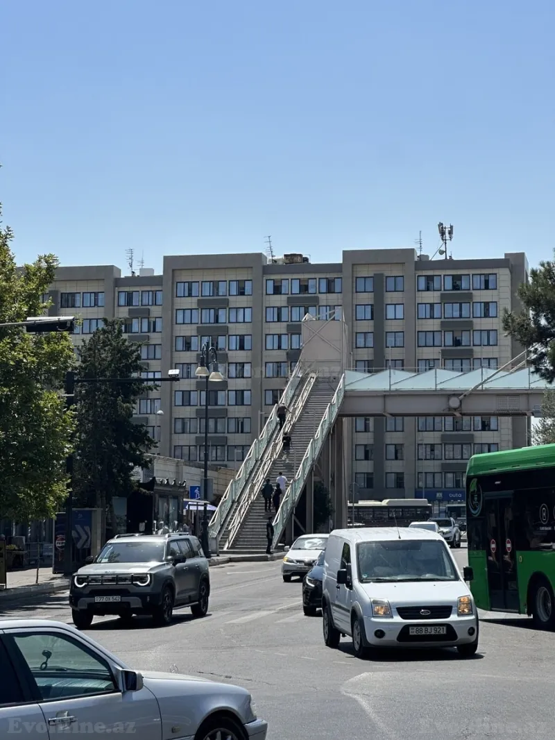 Satılır 4 otaqlı Mənzil Köhnə tikili 115 m² 20 Yanvar m. - şəkil 23