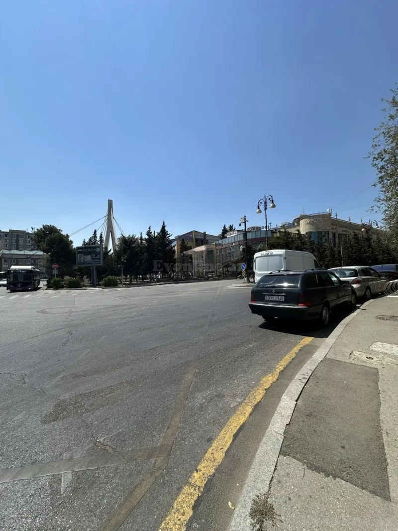 Satılır 4 otaqlı Mənzil Köhnə tikili 115 m² 20 Yanvar m. - şəkil 25
