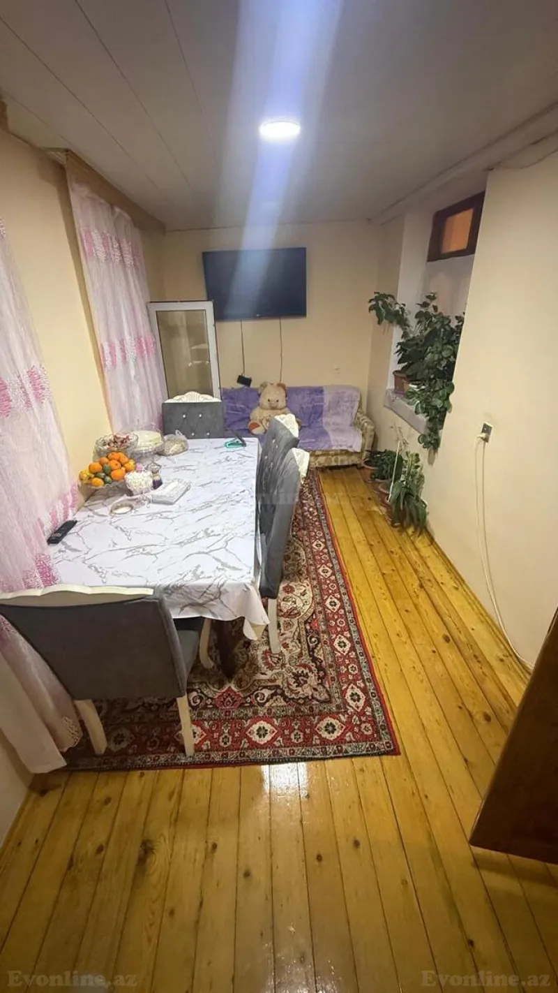 Satılır 2 otaqlı Mənzil Köhnə tikili 55 m² Neftçilər m.