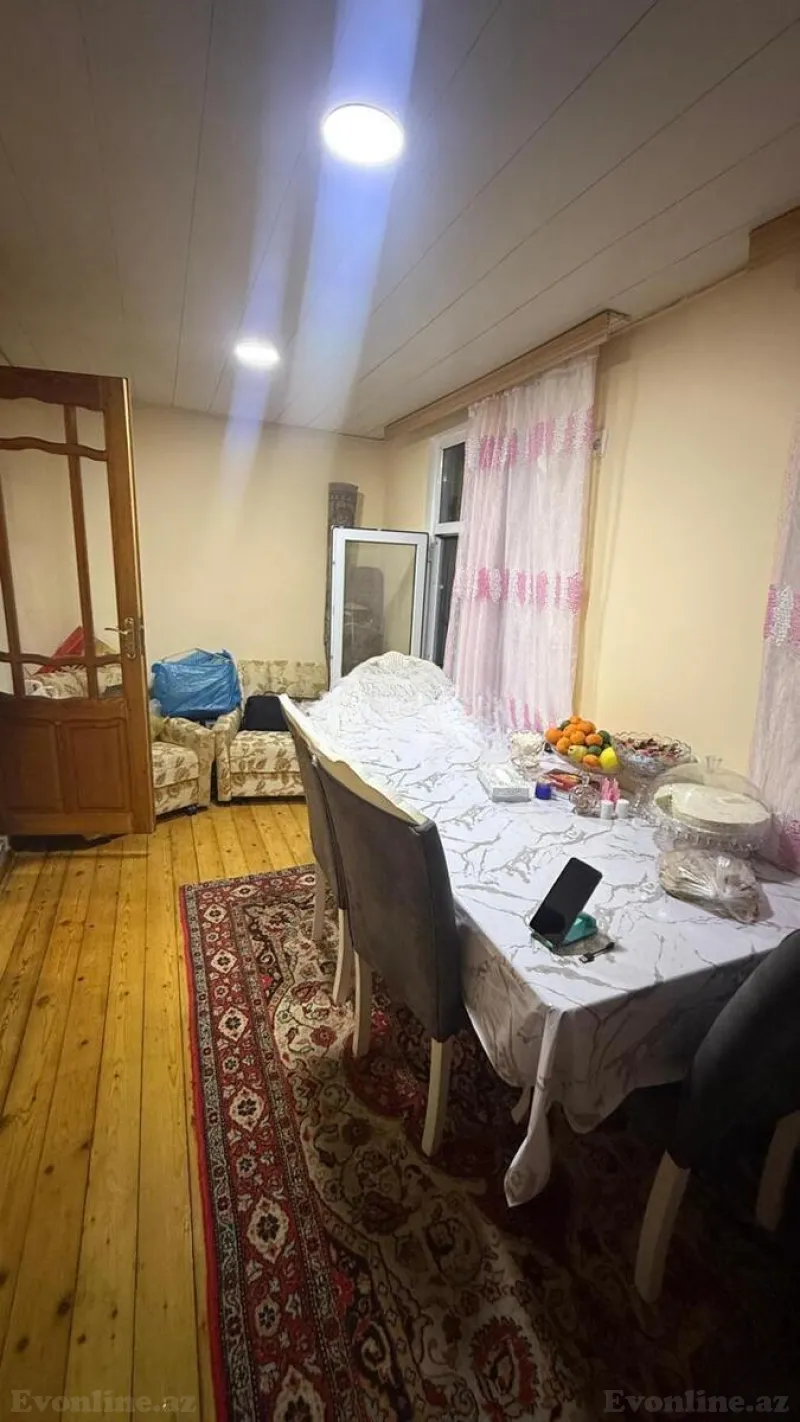 Satılır 2 otaqlı Mənzil Köhnə tikili 55 m² Neftçilər m. - şəkil 2