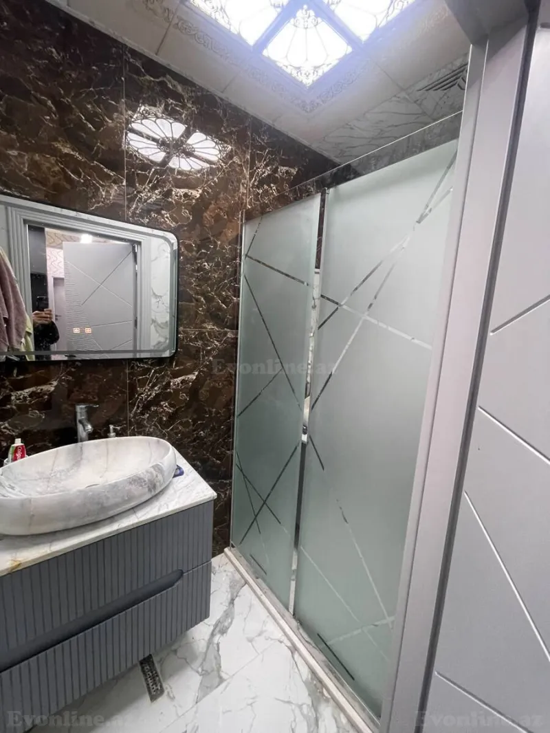 Satılır 3 otaqlı Mənzil Yeni tikili 100 m² 28 May m. - şəkil 3