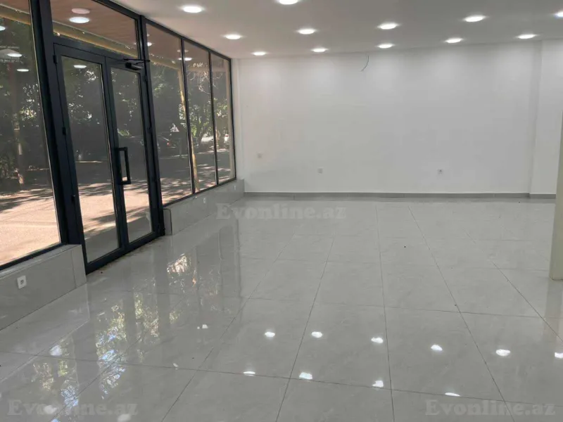 Satılır Obyekt 200 m² İnşaatçılar m. - şəkil 2