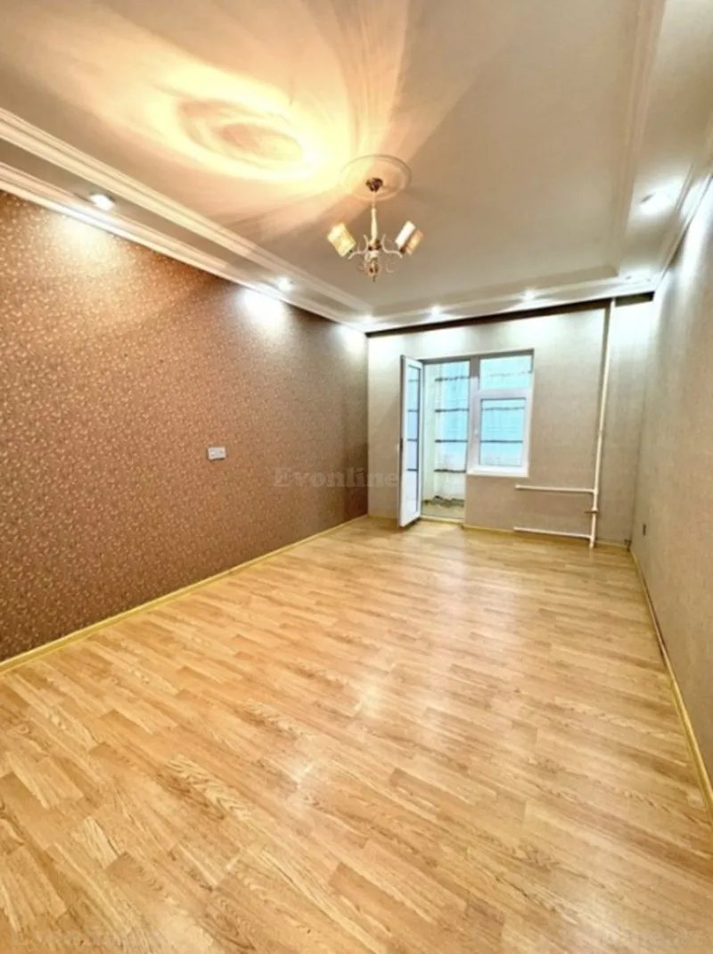 2 otaqlı Mənzil 50 m² İnşaatçılar m. Satılır
