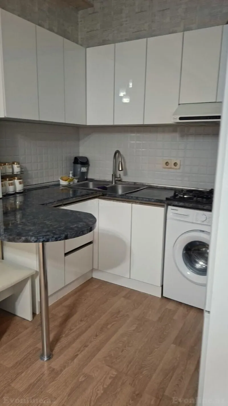 Kirayə verilir 3 otaqlı Mənzil Yeni tikili 80 m² 28 May m. - şəkil 10