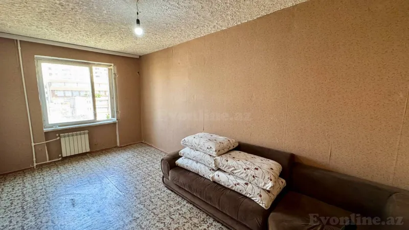 Satılır 3 otaqlı Mənzil Köhnə tikili 75 m² Yeni Günəşli - şəkil 2