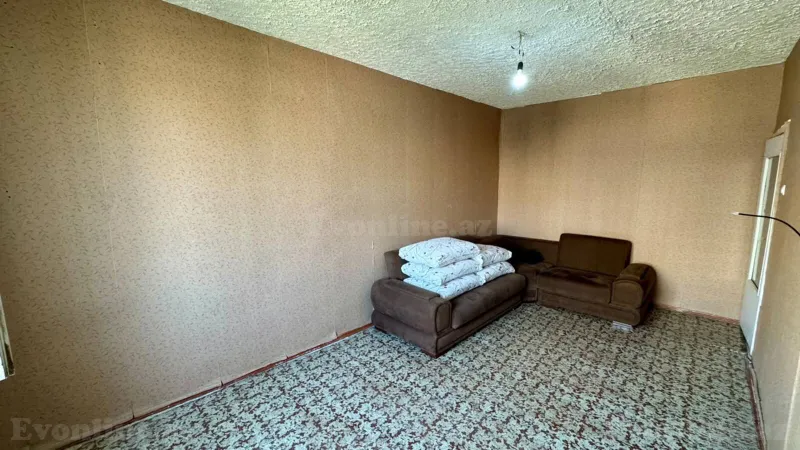 Satılır 3 otaqlı Mənzil Köhnə tikili 75 m² Yeni Günəşli - şəkil 3
