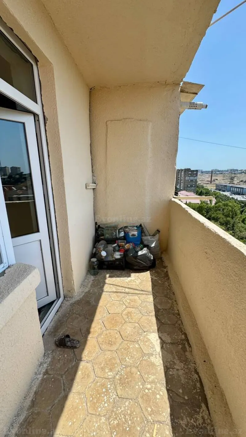 Satılır 3 otaqlı Mənzil Köhnə tikili 75 m² Yeni Günəşli - şəkil 14