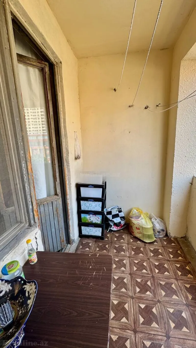 Satılır 3 otaqlı Mənzil Köhnə tikili 75 m² Yeni Günəşli - şəkil 15