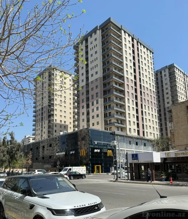 4 otaqlı Mənzil 193 m² Nəsimi r. Satılır