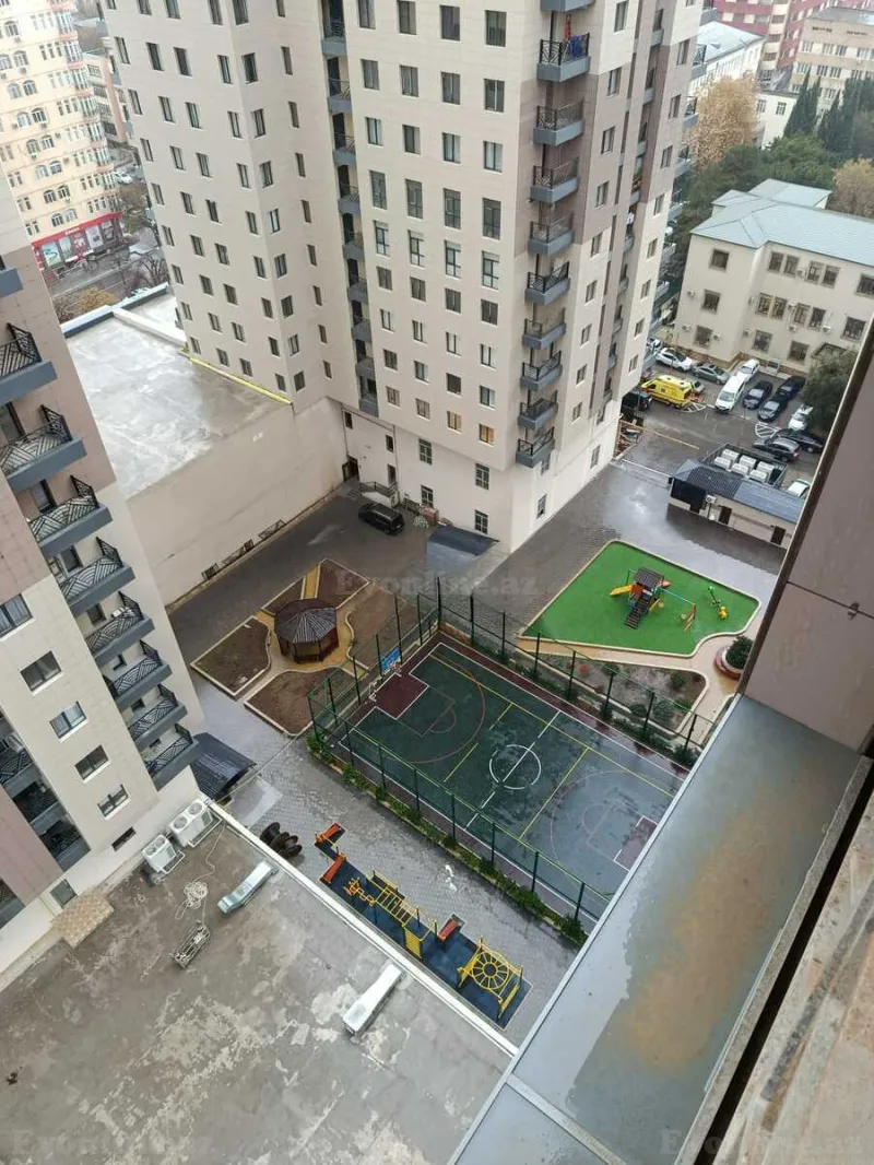 Satılır 4 otaqlı Mənzil Yeni tikili 193 m² Nəsimi r. - şəkil 4