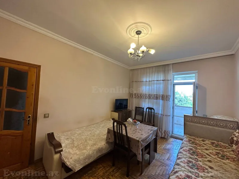 Satılır 3 otaqlı Mənzil Köhnə tikili 80 m² Xalqlar Dostluğu m. - şəkil 3
