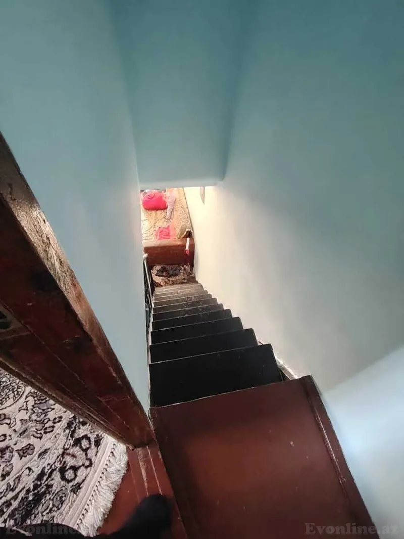 3 otaqlı Həyət evi 65 m² İnşaatçılar m. Satılır