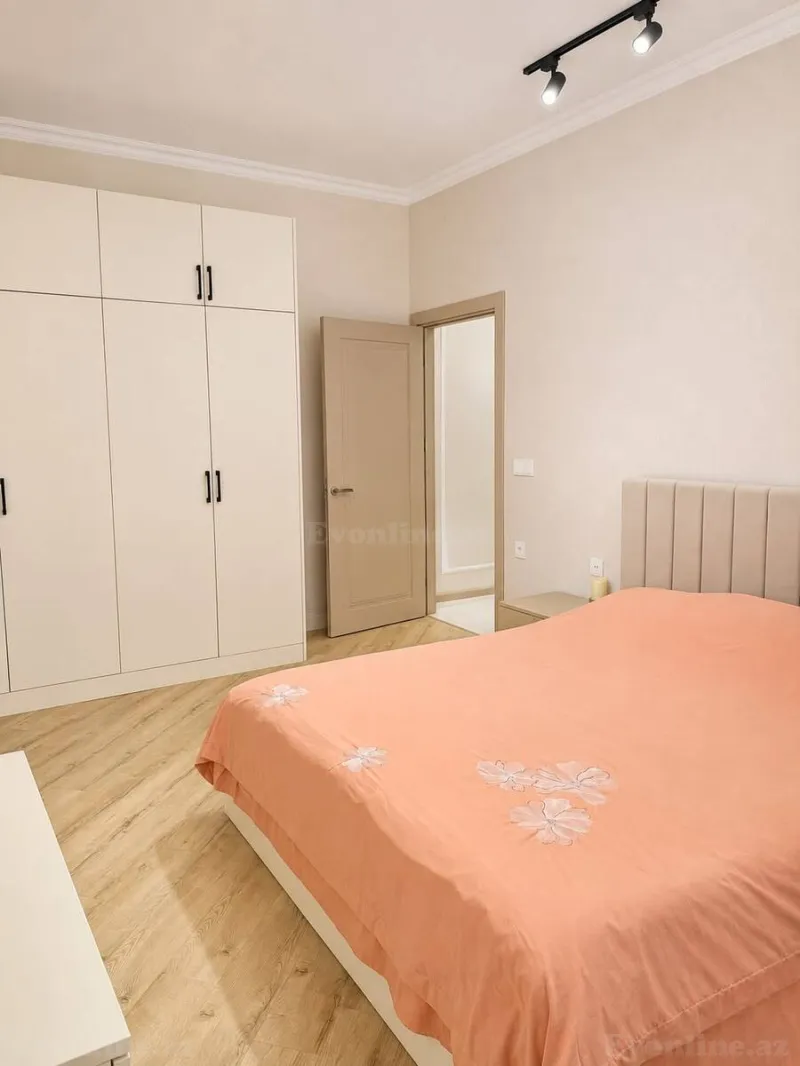 Satılır 2 otaqlı Mənzil Yeni tikili 80 m² Binəqədi - şəkil 4