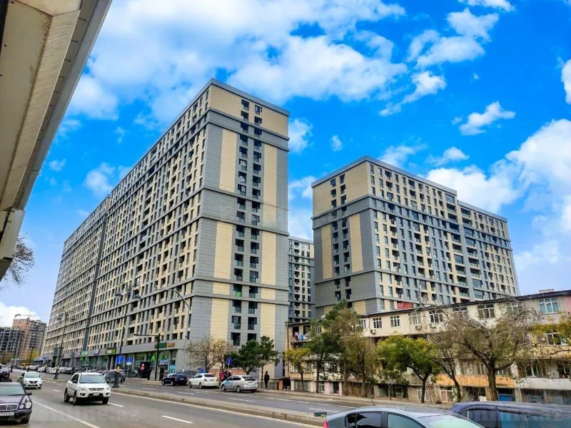 Satılır 3 otaqlı Mənzil Yeni tikili 90 m² Xətai r. - şəkil 2