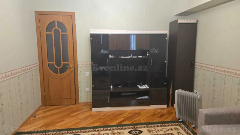3 otaqlı Mənzil 90 m² İnşaatçılar m. Satılır