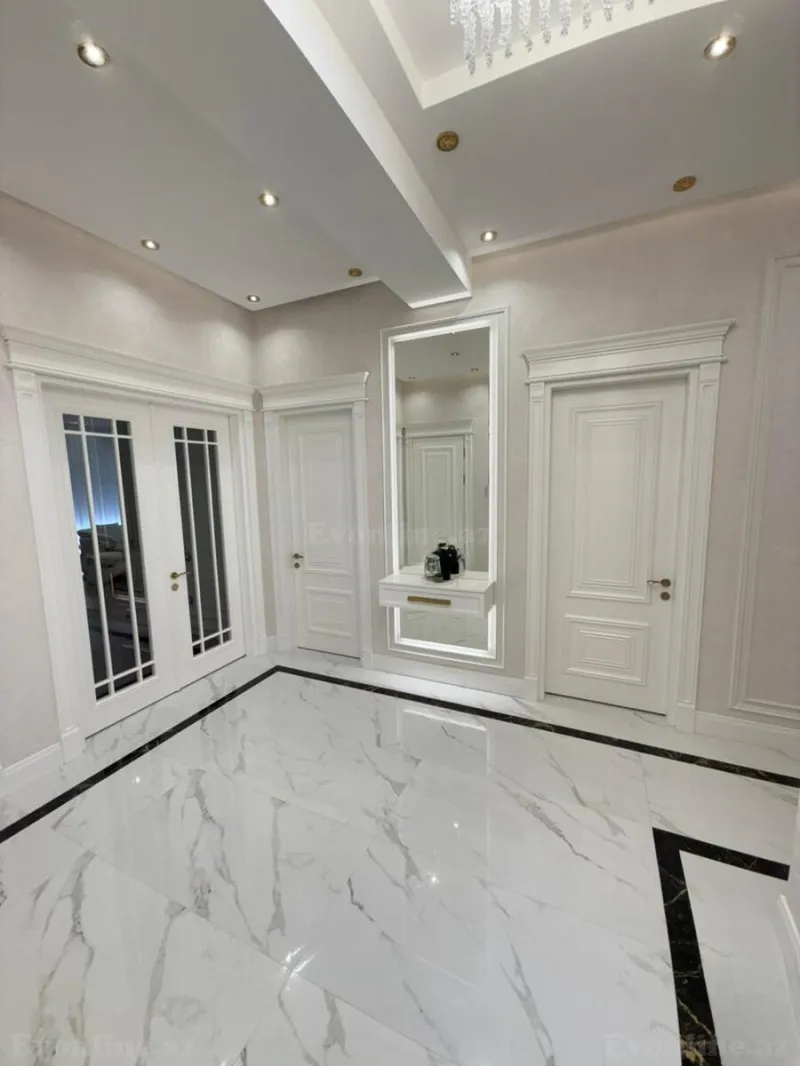 Satılır 4 otaqlı Mənzil Yeni tikili 190 m² Xətai r. - şəkil 10