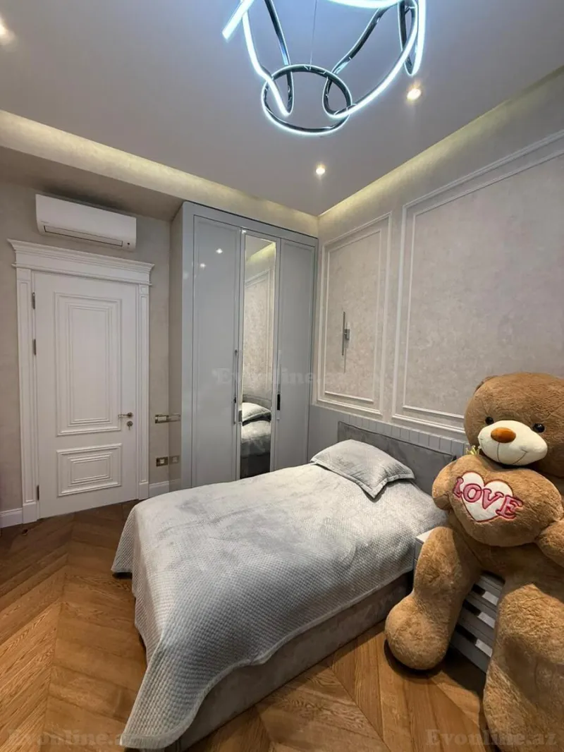 Satılır 4 otaqlı Mənzil Yeni tikili 190 m² Xətai r. - şəkil 15