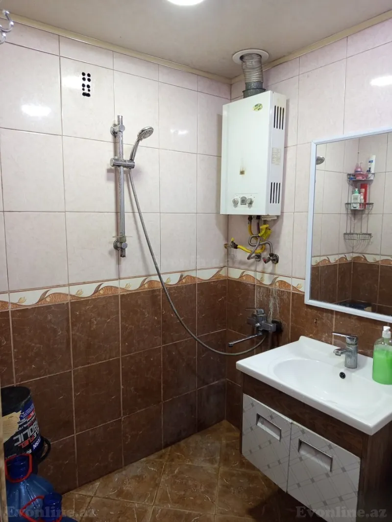 Satılır 2 otaqlı Mənzil Köhnə tikili 48 m² Neftçilər m. - şəkil 8