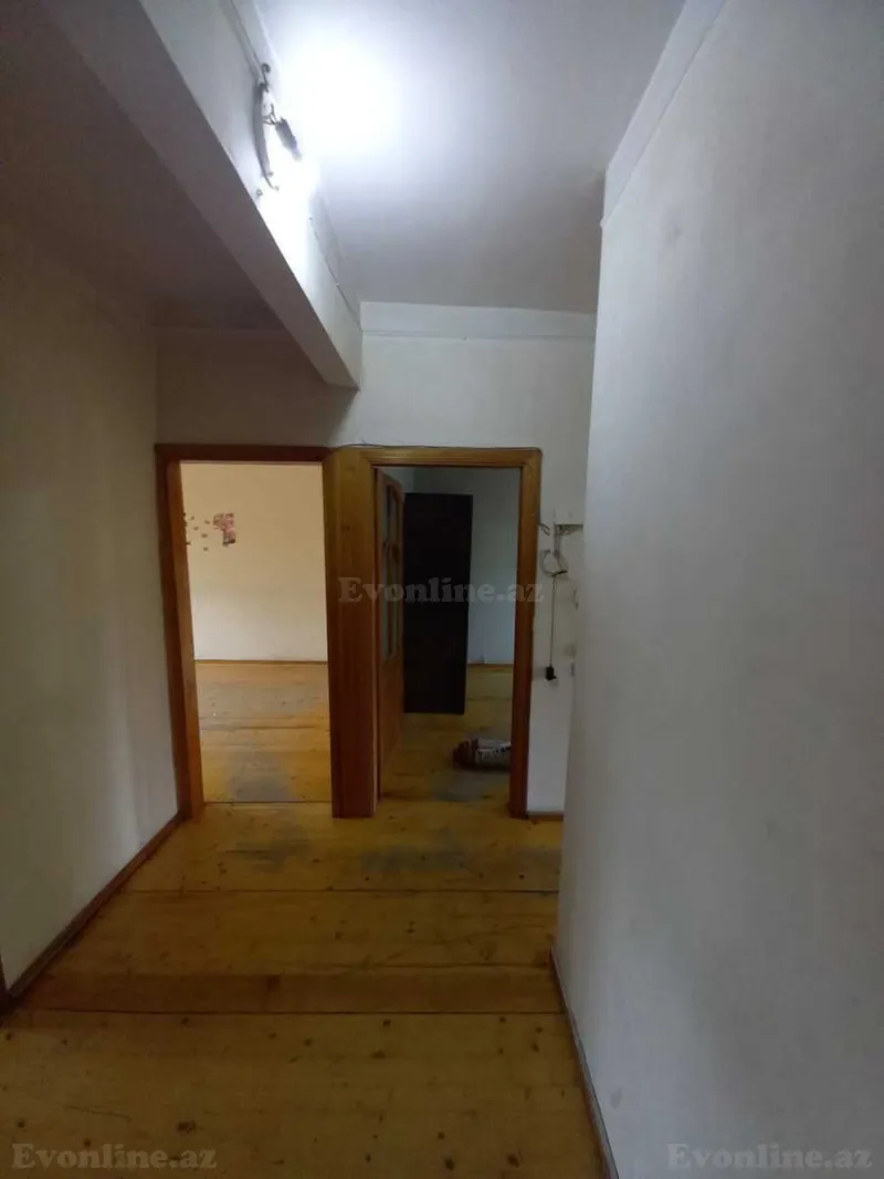 Kirayə verilir 3 otaqlı Mənzil Köhnə tikili 80 m² Azadlıq prospekti m. - şəkil 3