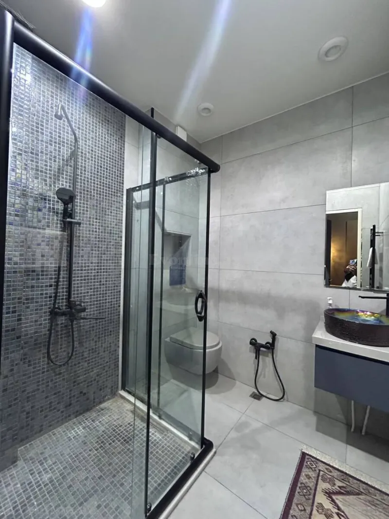 Kirayə verilir 3 otaqlı Mənzil Yeni tikili 150 m² Bayıl - şəkil 24