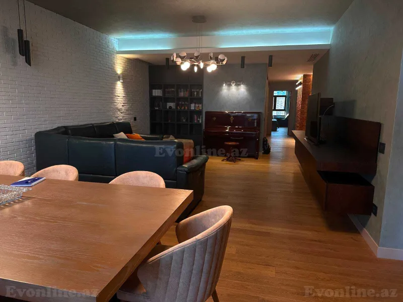 5 otaqlı Mənzil 250 m² Nizami m. Kirayə verilir