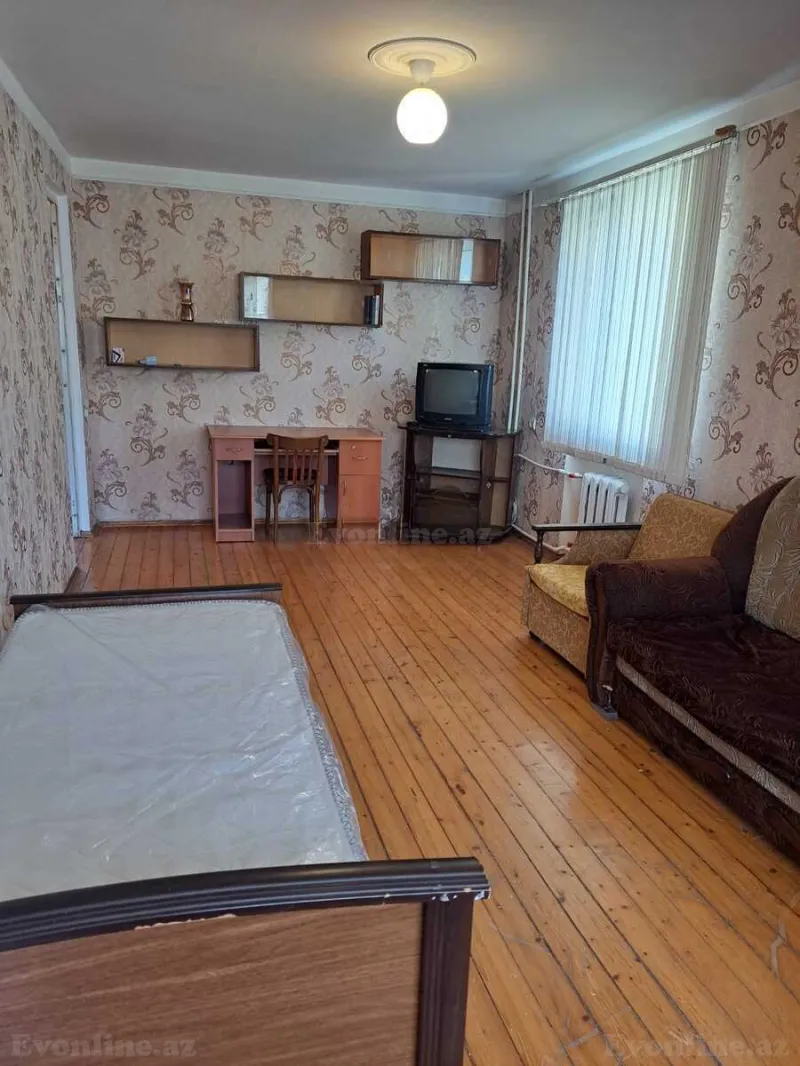 Kirayə verilir 1 otaqlı Mənzil Köhnə tikili 35 m² Elmlər Akademiyası m.