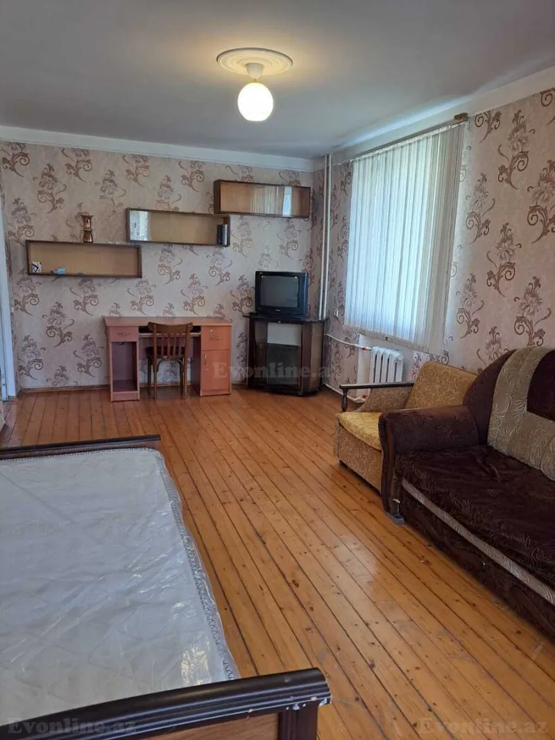 Kirayə verilir 1 otaqlı Mənzil Köhnə tikili 35 m² Elmlər Akademiyası m. - şəkil 2