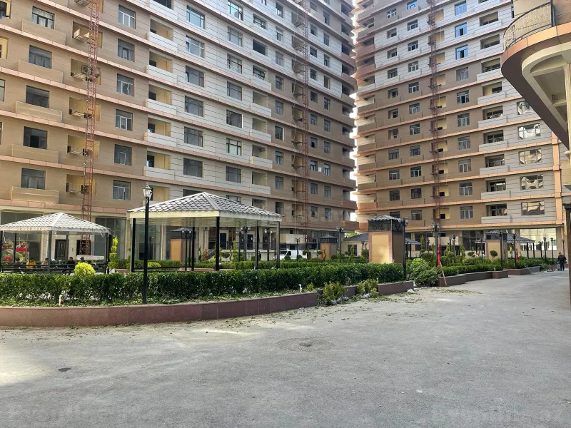 Satılır 2 otaqlı Mənzil Yeni tikili 77 m² 28 May - şəkil 13