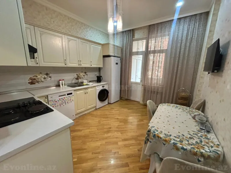 Kirayə verilir 2 otaqlı Mənzil Yeni tikili 80 m² Nəsimi r. - şəkil 6