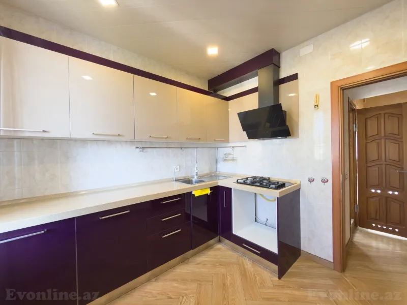 2 otaqlı Mənzil 65 m² Azadlıq prospekti m. Satılır