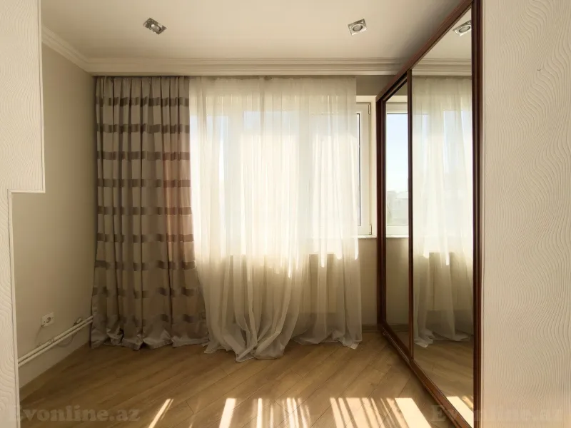 Satılır 2 otaqlı Mənzil Köhnə tikili 65 m² Azadlıq prospekti m. - şəkil 9