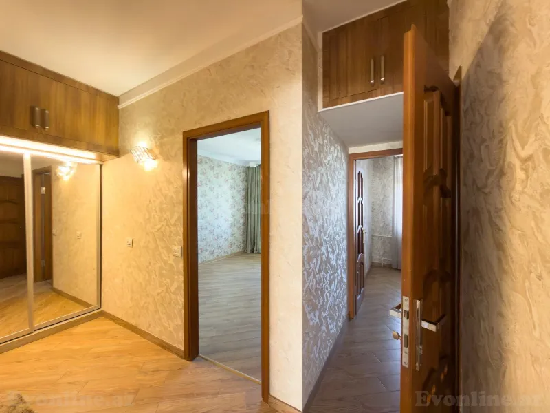 Satılır 2 otaqlı Mənzil Köhnə tikili 65 m² Azadlıq prospekti m. - şəkil 25