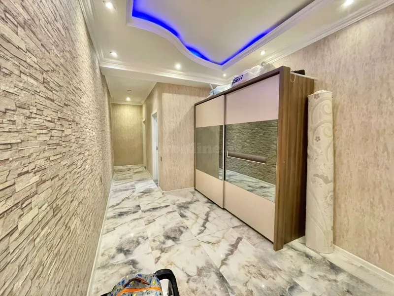 Satılır 3 otaqlı Mənzil Yeni tikili 110 m² 28 May m. - şəkil 3