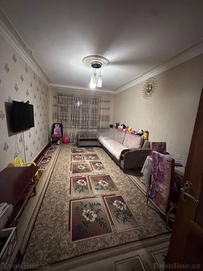 3 otaqlı Mənzil 85 m² Neftçilər m. Satılır