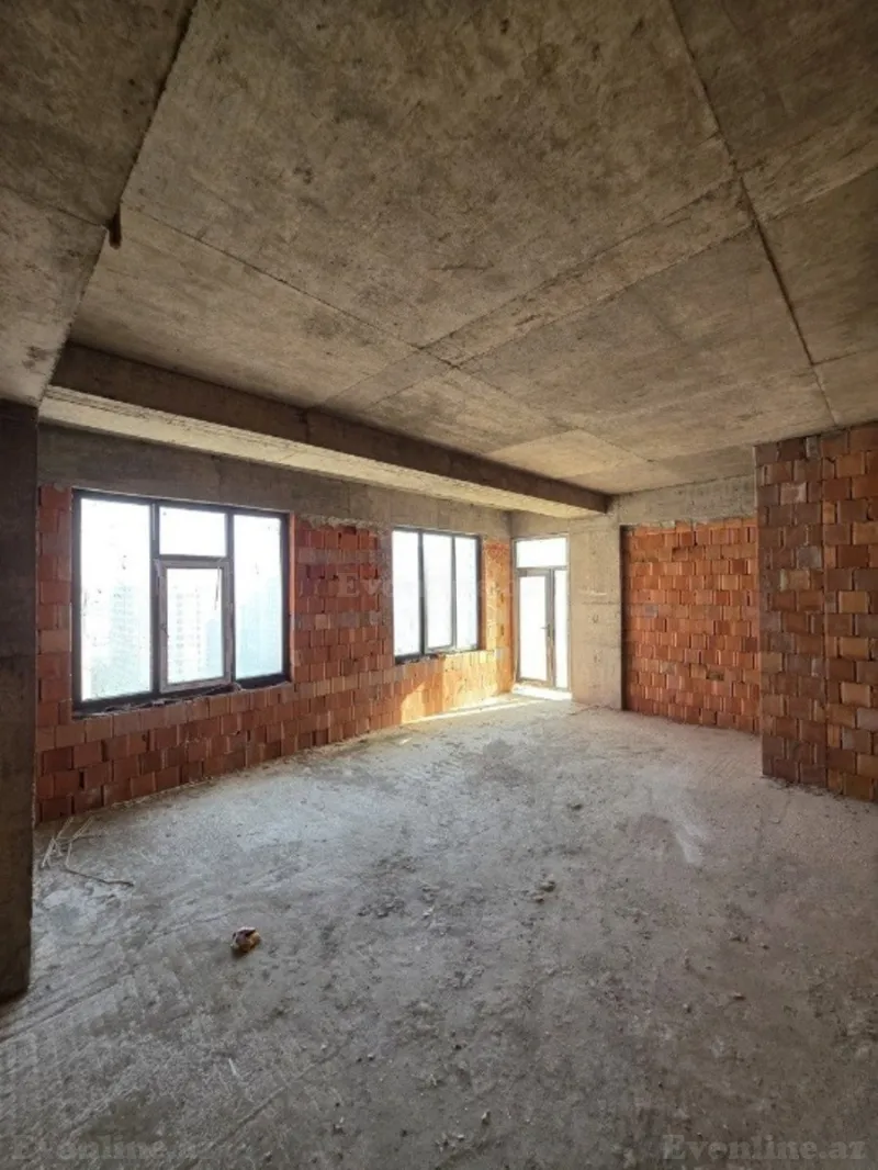 Satılır 3 otaqlı Mənzil Yeni tikili 125 m² 28 May m. - şəkil 2