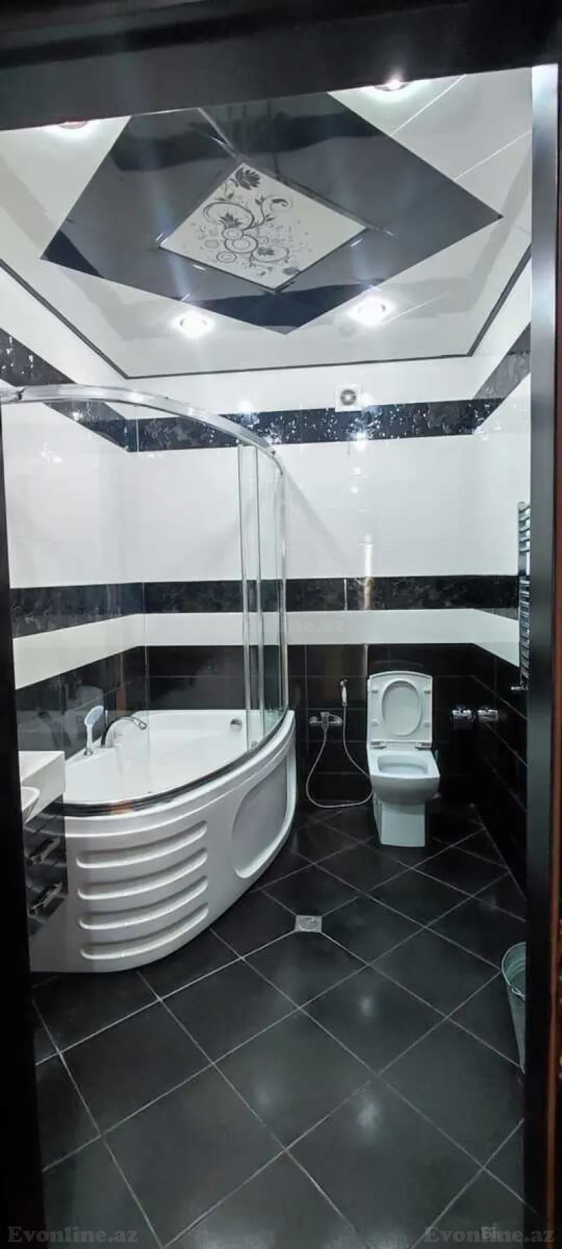 Kirayə verilir 4 otaqlı Mənzil Yeni tikili 150 m² Nəriman Nərimanov m. - şəkil 17
