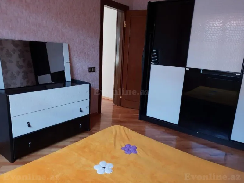 Kirayə verilir 6 otaqlı Həyət evi 280 m² Əhmədli m. - şəkil 13