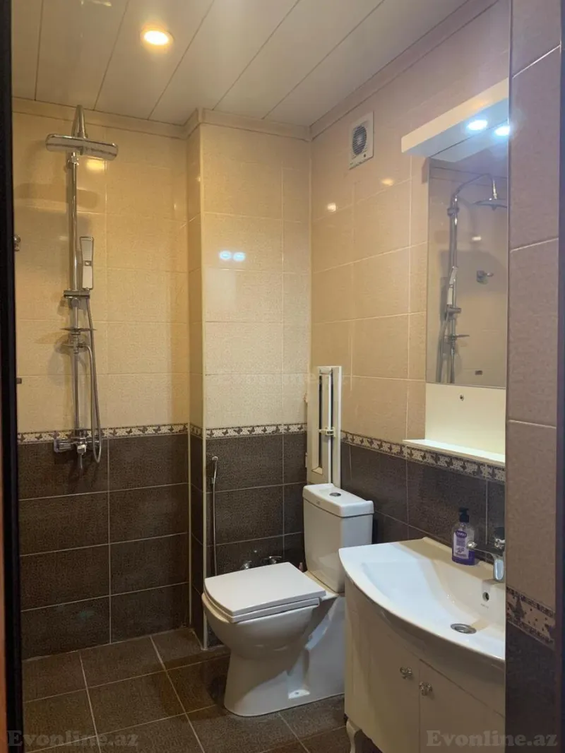 Kirayə verilir 3 otaqlı Mənzil Yeni tikili 88 m² İnşaatçılar m. - şəkil 12