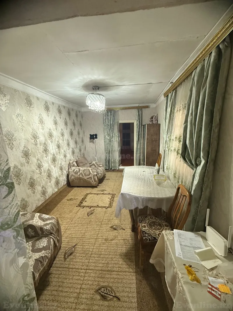 3 otaqlı Həyət evi 70 m² Bakıxanov Kirayə verilir
