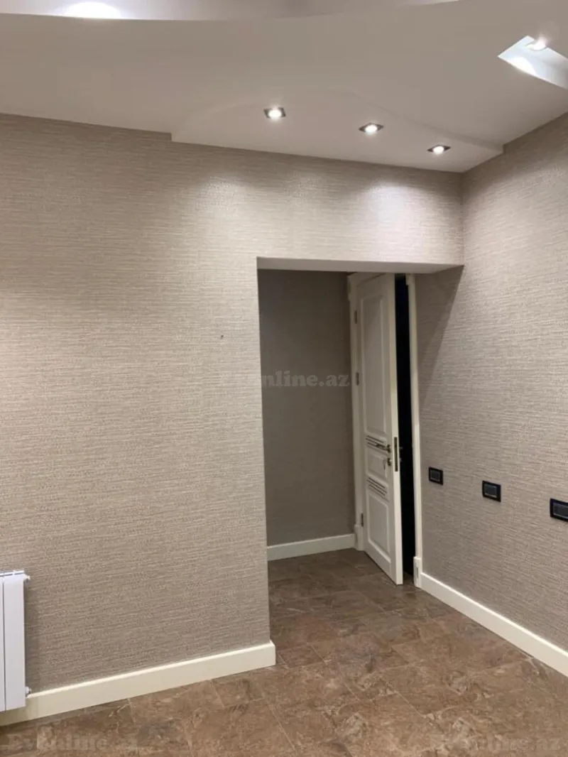 Satılır 5 otaqlı Mənzil Yeni tikili 290 m² Xətai r. - şəkil 12