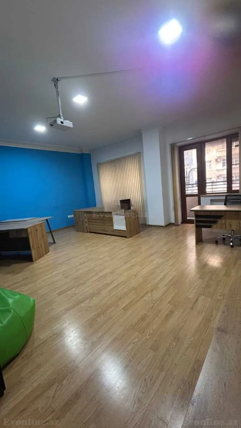 Kirayə verilir Ofis 635 m² Nəsimi r. - şəkil 2