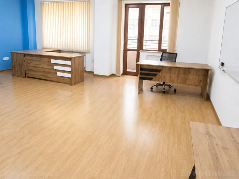 Kirayə verilir Ofis 635 m² Nəsimi r. - şəkil 3