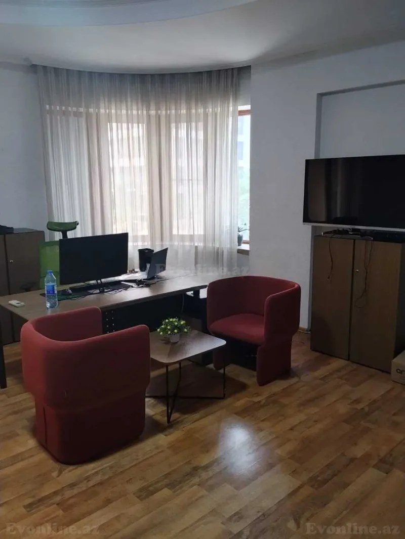 Kirayə verilir Ofis 635 m² Nəsimi r. - şəkil 21