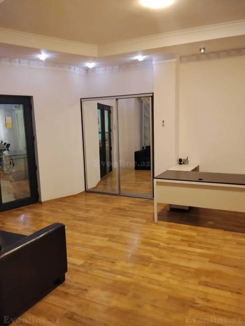 Kirayə verilir Ofis 635 m² Nəsimi r. - şəkil 22