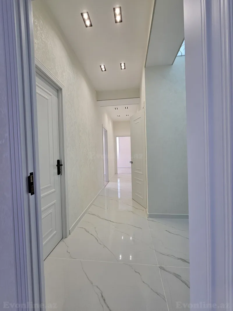 3 otaqlı Mənzil 89 m² Xətai r. Satılır