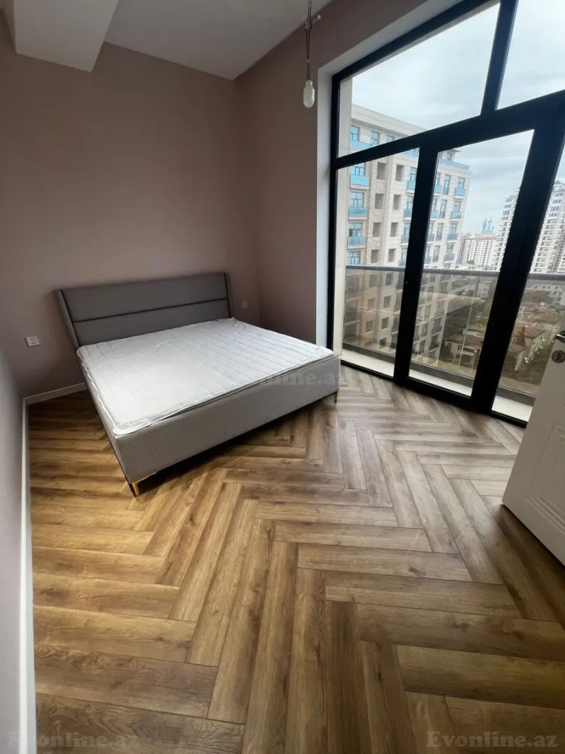 Satılır 2 otaqlı Mənzil Yeni tikili 87 m² 28 May m. - şəkil 5